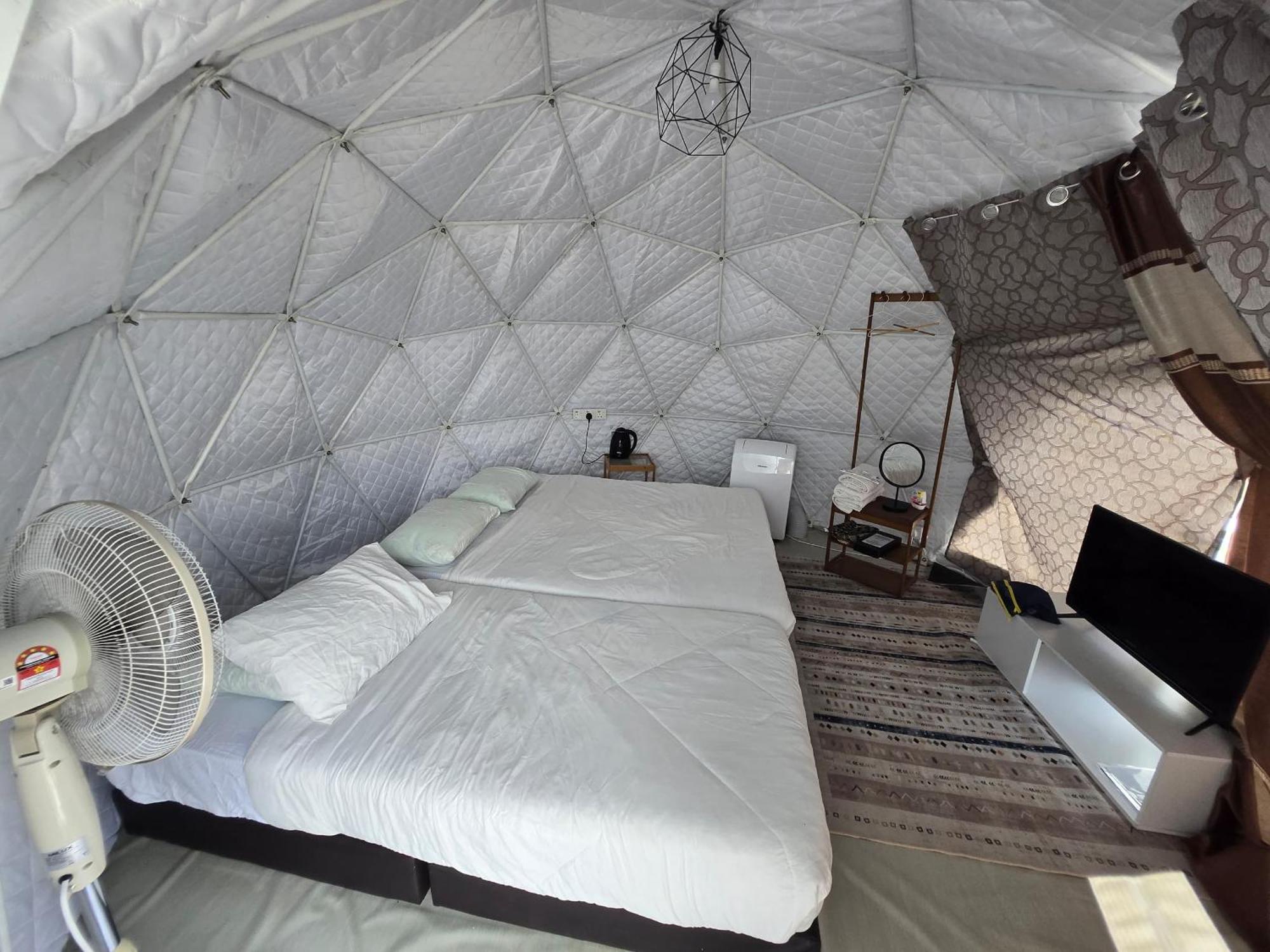 Gunung Medan Glamping & Cafe Hotel Kangar Exterior foto