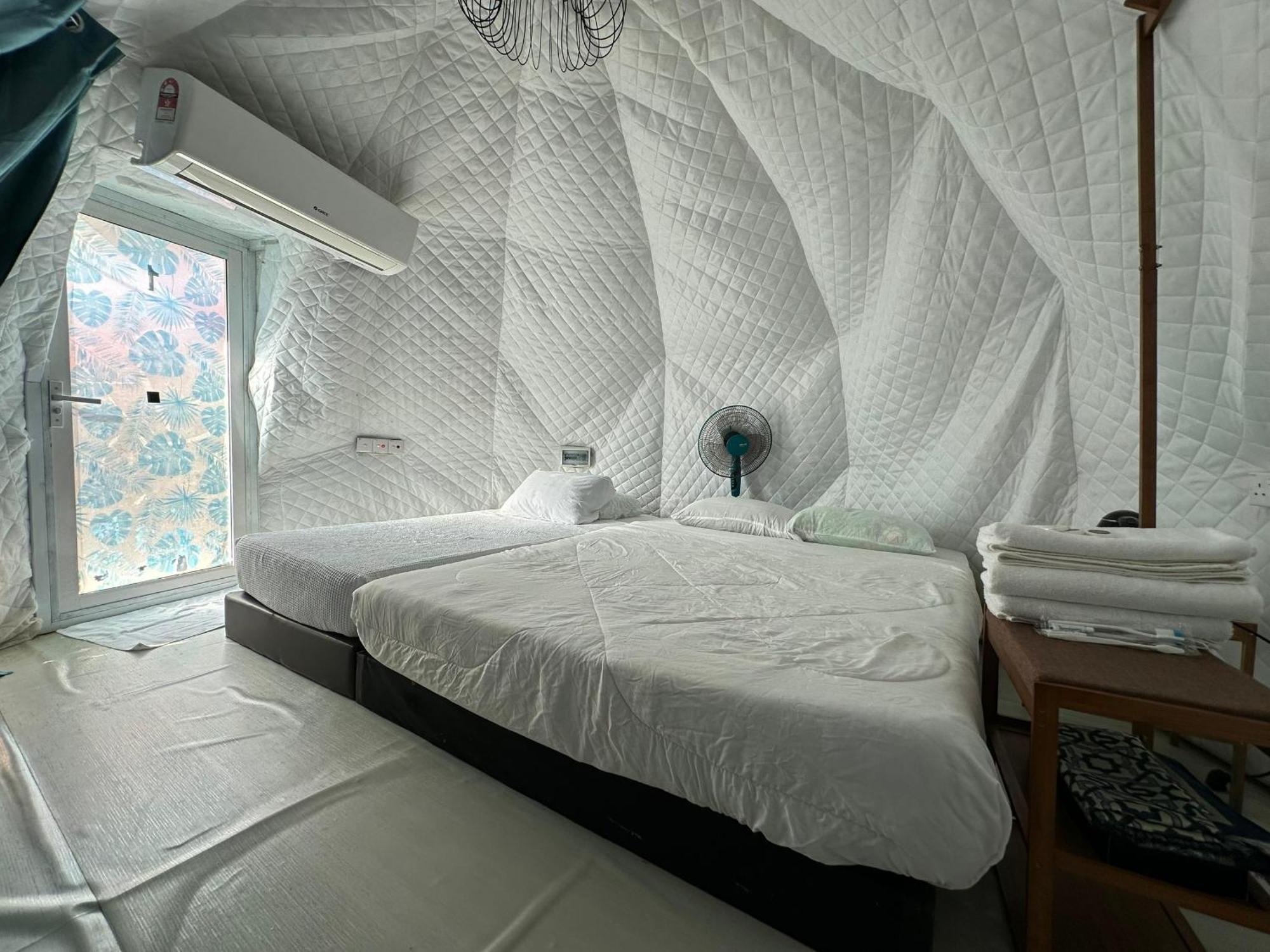 Gunung Medan Glamping & Cafe Hotel Kangar Exterior foto