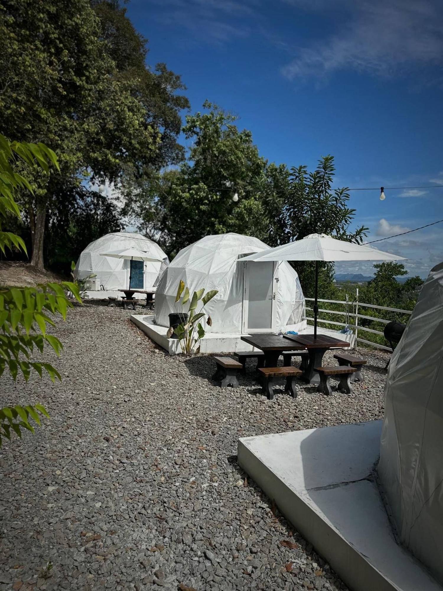 Gunung Medan Glamping & Cafe Hotel Kangar Exterior foto